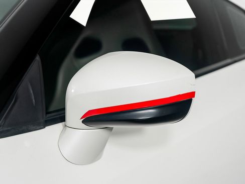 Used 2009 Nissan GT-R Premium image 29