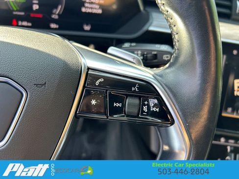 Used 2021 Audi e-tron Premium w/ Convenience Plus Package AWD/4WD image 22