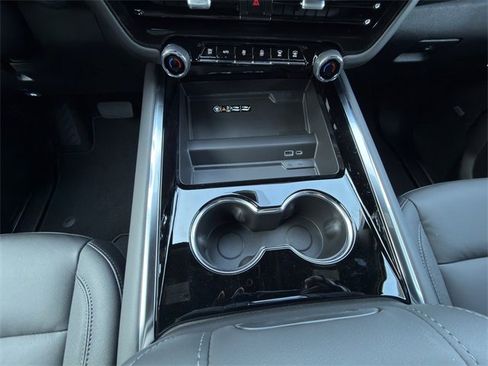 New 2026 Chevrolet Suburban LT w/ Comfort Package image 17