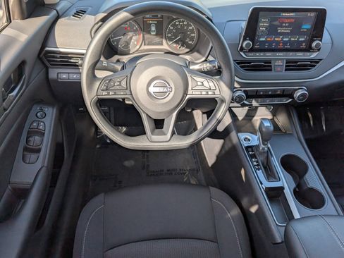 Certified 2025 Nissan Altima 2.5 S image 7