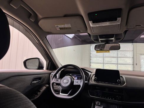 Used 2023 Nissan Rogue SV AWD/4WD image 23