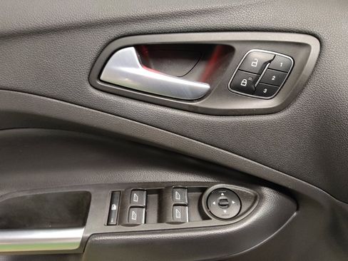 Used 2017 Ford Escape Titanium image 27