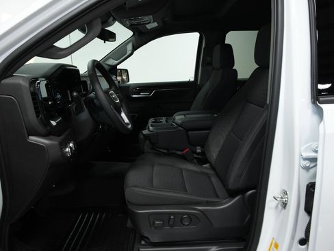New 2026 GMC Sierra 1500 Elevation image 24