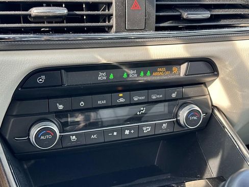 Used 2023 MAZDA CX-9 Signature image 14