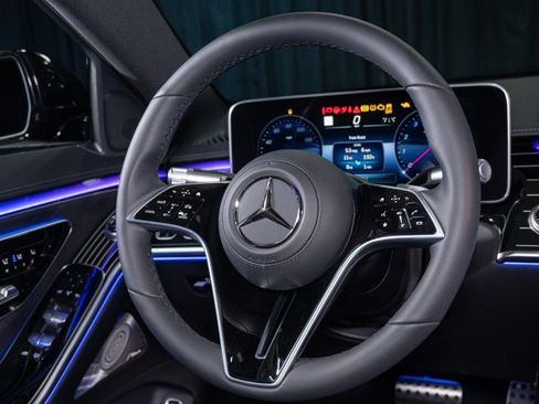 New 2026 Mercedes-Benz S 500 4MATIC image 15