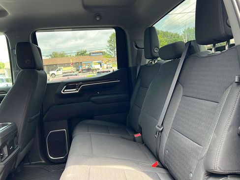 Used 2022 Chevrolet Silverado 1500 RST AWD/4WD image 9