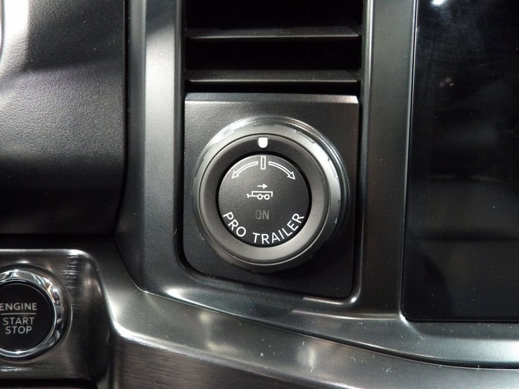 Used 2024 Ford F350 Lariat w/ Lariat Ultimate Package AWD/4WD image 55