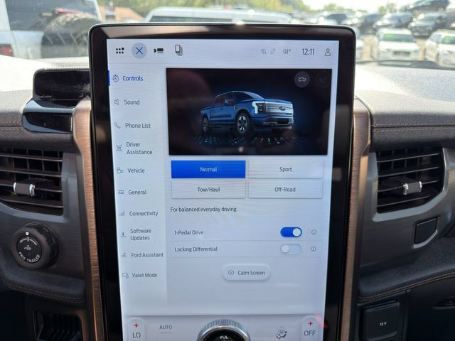 Used 2024 Ford F150 Lightning Lariat AWD/4WD image 36