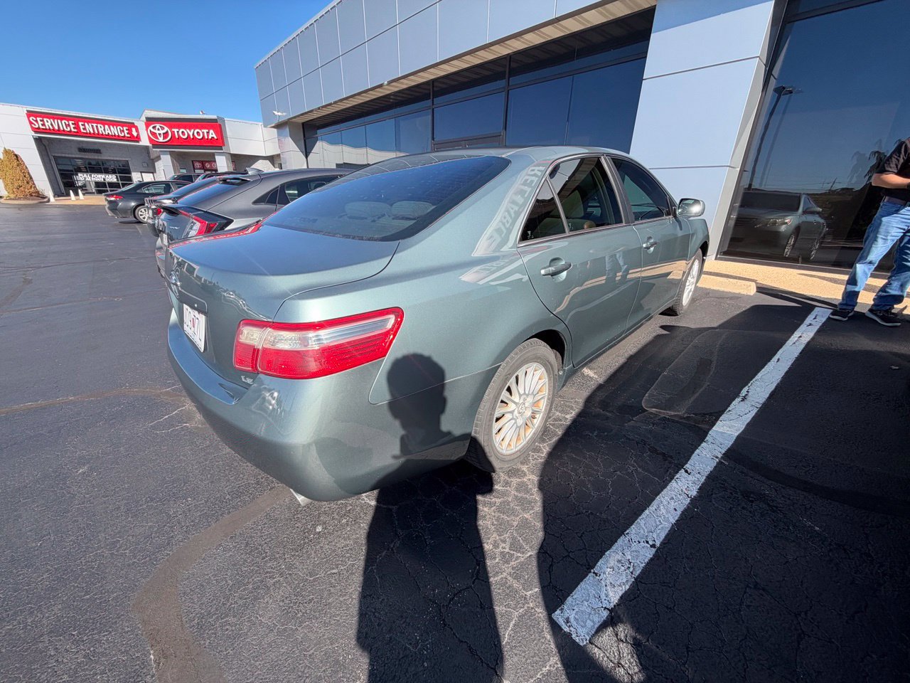 Used 2007 Toyota Camry LE FWD image 3