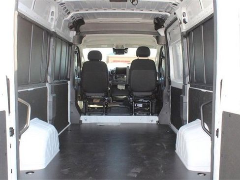 New 2024 RAM ProMaster 2500 w/ Quick Order Package 22H SLT+ image 7