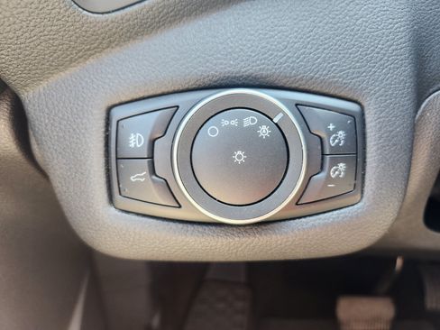 Used 2019 Ford Escape SEL AWD/4WD image 17