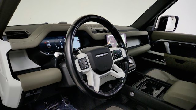 Used 2022 Land Rover Defender 110 X-Dynamic SE AWD/4WD image 46