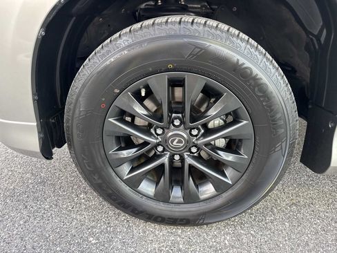 Certified 2023 Lexus GX 460 Premium image 10