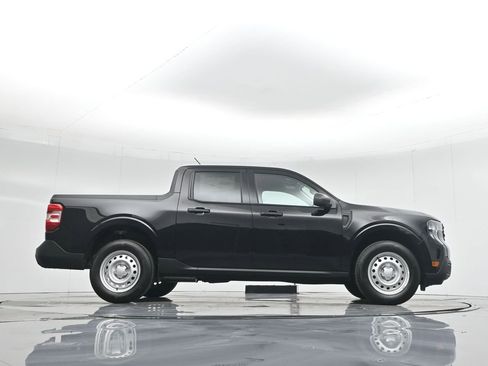 New 2025 Ford Maverick XL w/ Equipment Group 102A image 44