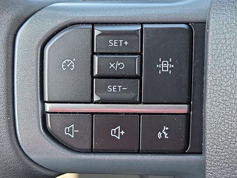 Used 2024 Ford F150 XLT image 18