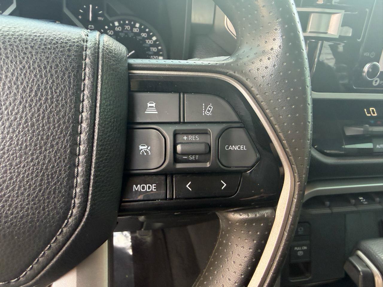 Used 2022 Toyota Tundra SR5 AWD/4WD image 27