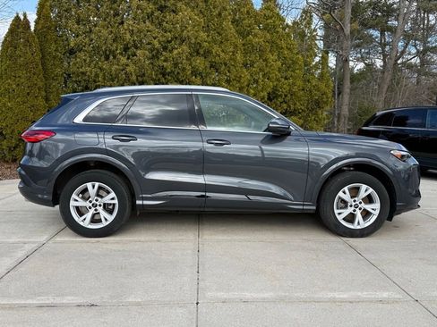 Used 2025 Audi Q5 Premium w/ Convenience Package AWD/4WD image 7