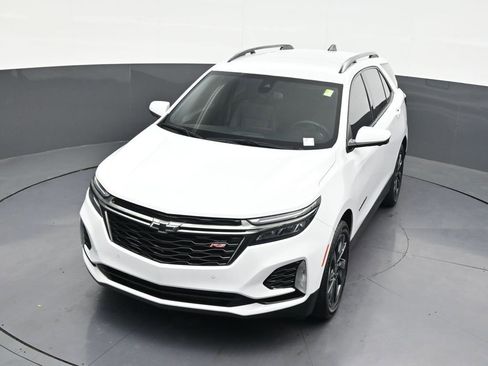 Used 2023 Chevrolet Equinox RS w/ RS Leather Package FWD image 22