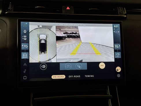 Used 2025 Land Rover Range Rover Velar Dynamic SE image 16