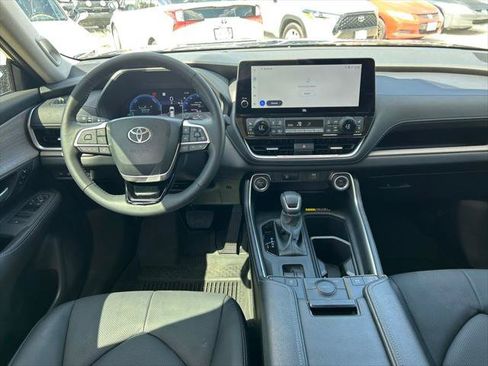 Certified 2026 Toyota Grand Highlander AWD Hybrid image 20