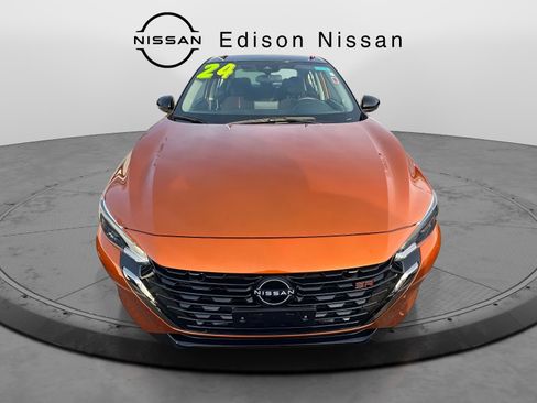 Used 2024 Nissan Sentra SR image 3