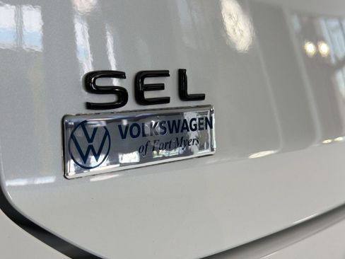 New 2026 Volkswagen Atlas Cross Sport SEL R-Line AWD/4WD image 37