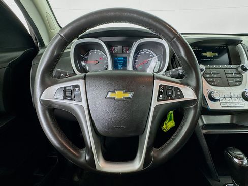 Used 2017 Chevrolet Equinox LT w/ Convenience Package image 11