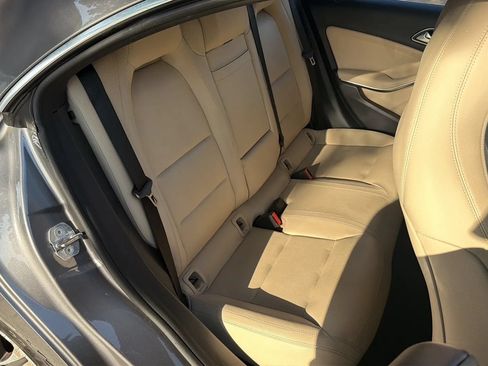 Used 2019 Mercedes-Benz CLA 250 4MATIC image 24