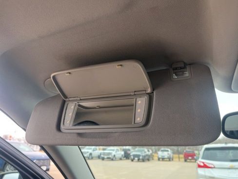 Used 2018 GMC Terrain SLE image 32