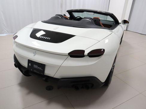 Certified 2024 Ferrari Roma Spider image 10