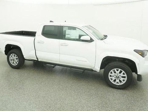 New 2026 Toyota Tacoma SR5 image 12