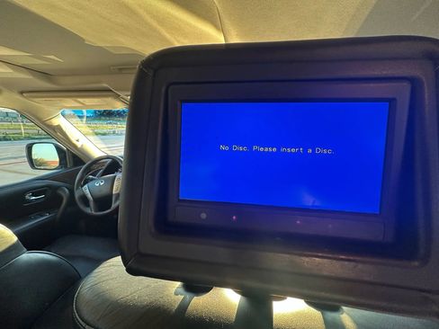 Used 2015 INFINITI QX80 Luxe w/ 22" Wheel Package image 20