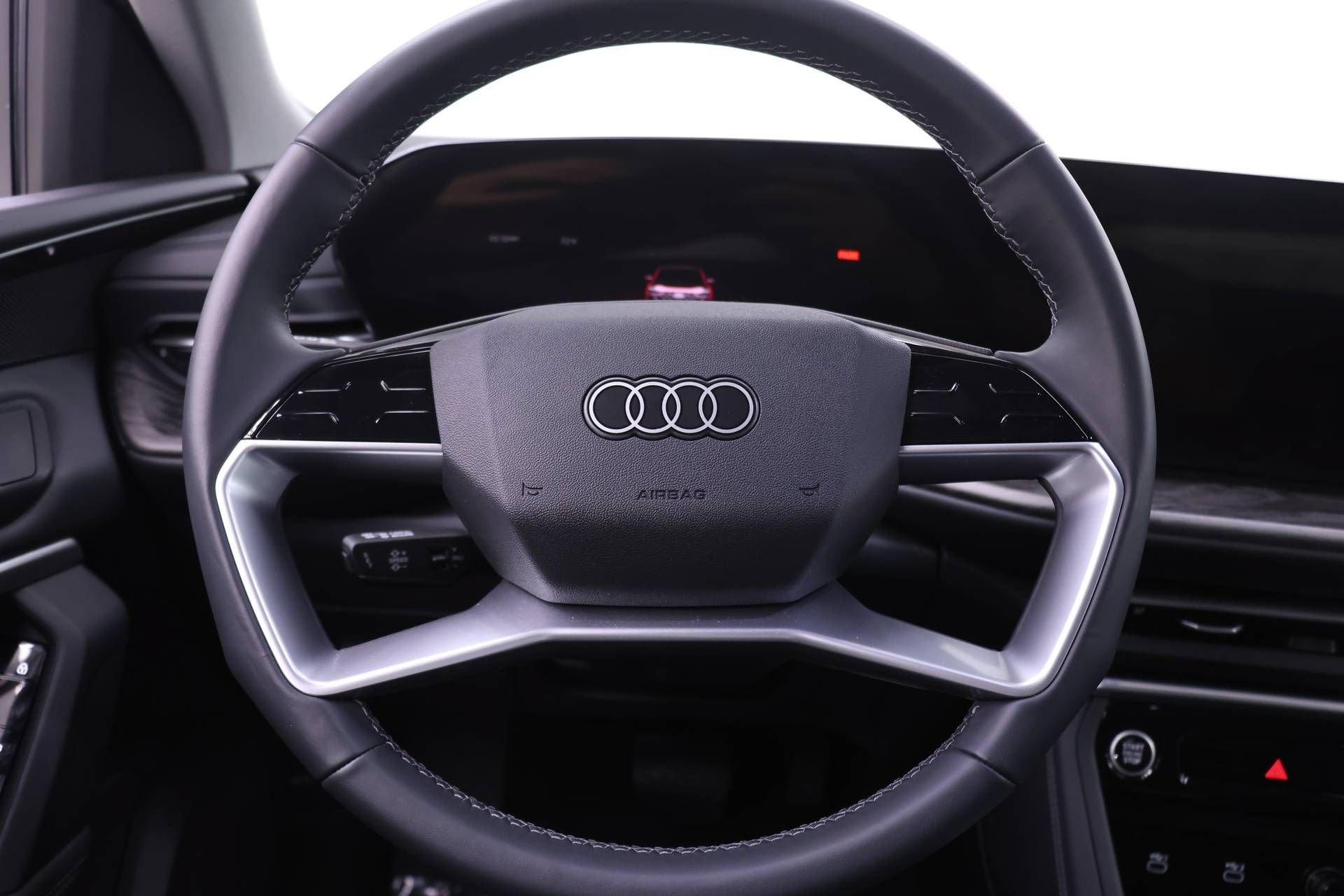 Certified 2025 Audi Q5 Premium AWD/4WD image 18