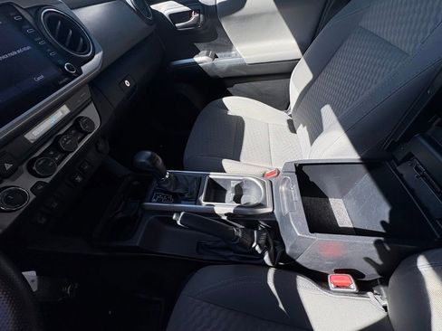 Certified 2022 Toyota Tacoma SR5 w/ Technology Package image 19