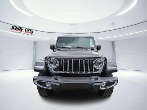 New 2025 Jeep Wrangler Sahara image 7