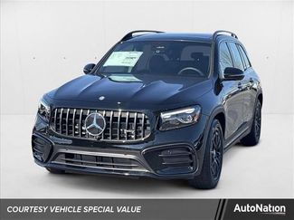 New 2025 Mercedes-Benz GLB 35 AMG 4MATIC video 1