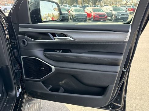 New 2026 Jeep Grand Wagoneer L Limited image 21