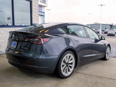 Used 2021 Tesla Model 3 Long Range image 4