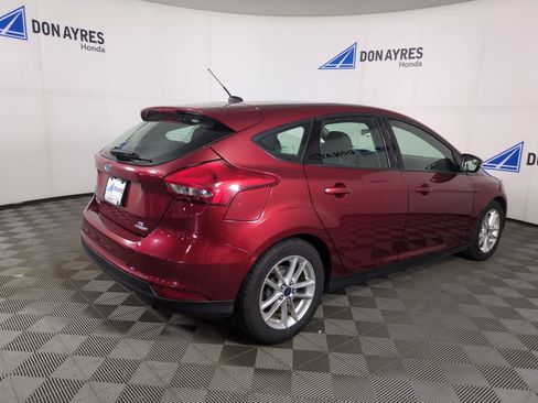 Used 2015 Ford Focus SE w/ SE Cold Weather Package FWD image 7