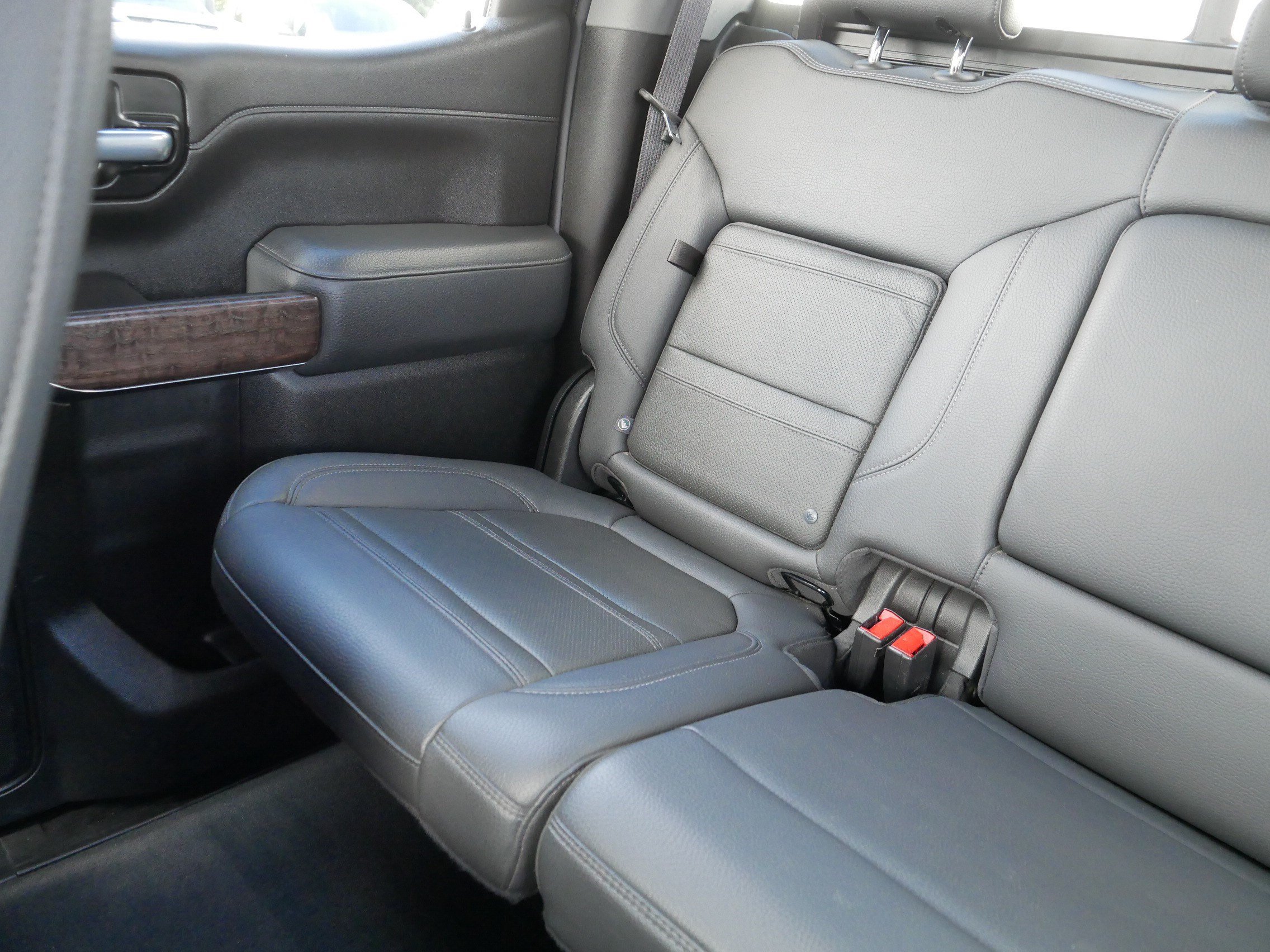 Used 2021 GMC Sierra 1500 Denali w/ Denali Ultimate Package AWD/4WD image 12