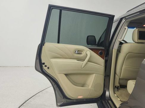 Used 2016 INFINITI QX80 2WD w/ Deluxe Technology Package image 21
