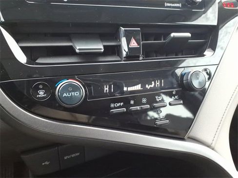 Certified 2023 Toyota Camry SE image 20