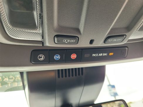 Used 2025 Chevrolet Silverado 1500 Custom Trail Boss w/ Dark Appearance Package image 37