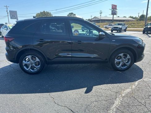 Used 2025 Ford Escape ST-Line Select AWD/4WD image 10