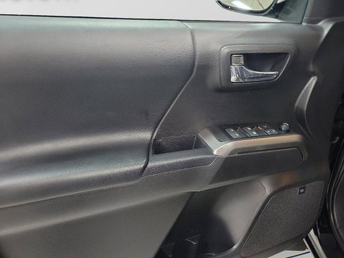 Certified 2023 Toyota Tacoma Limited w/ Nightshade Package image 9