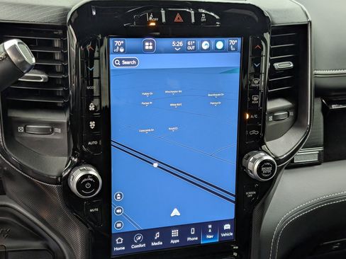 Used 2024 RAM 2500 Limited image 22