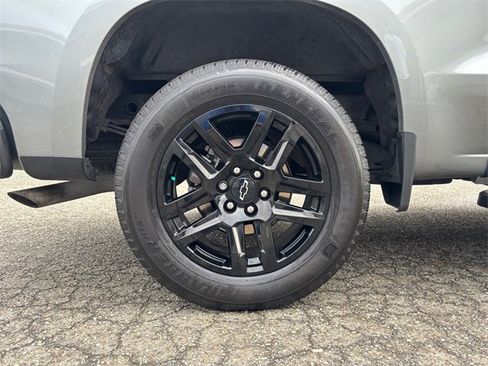 Used 2024 Chevrolet Silverado 1500 RST image 17