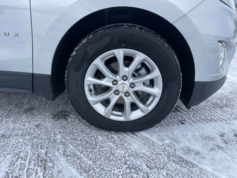 Used 2018 Chevrolet Equinox LS image 12