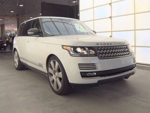 Used 2017 Land Rover Range Rover Long Wheelbase Supercharged image 2
