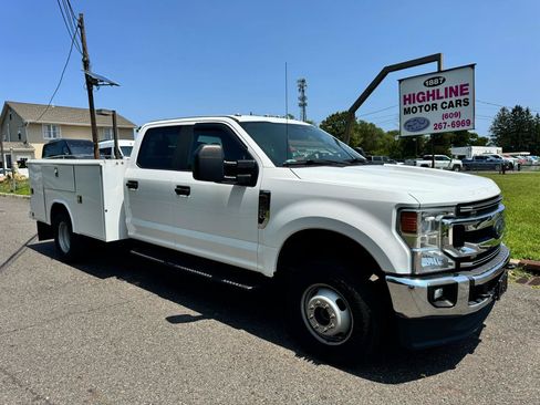 Used 2021 Ford F350 XL w/ Power Equipment Group AWD/4WD image 3
